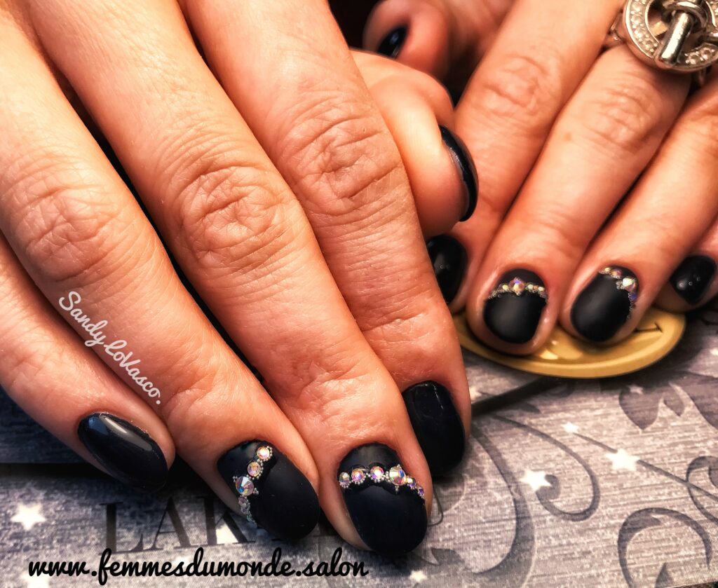 Lova Nail System