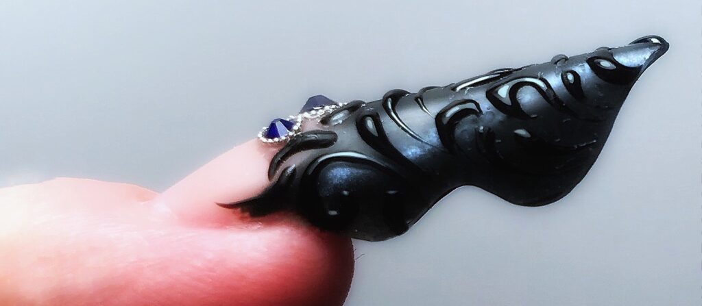 Lova Nail System
